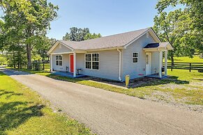 Cozy Georgetown Cottage on a Working Horse Farm!