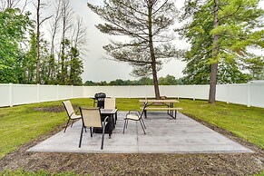 Upstate New York Vacation Rental w/ Hot Tub!