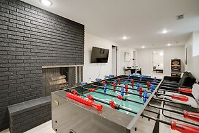 Cozy Minneapolis Home w/ Air Hockey, Near Downtown