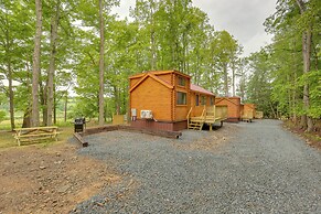 Scenic Deck & Grill: Middlebury Center Retreat!