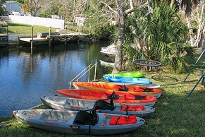 Waterfront Florida Abode w/ Deck, Grill & Fire Pit