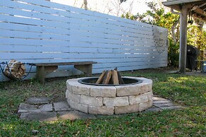 Waterfront Florida Abode w/ Deck, Grill & Fire Pit