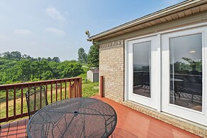 Corinth Getaway w/ Deck ~ 11 Mi to Ark Encounter!