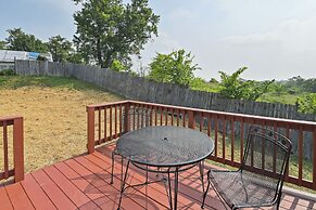 Corinth Getaway w/ Deck ~ 11 Mi to Ark Encounter!