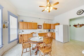 Paris Vacation Rental ~ 15 Mi to Mount Magazine!