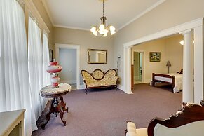 Paris Vacation Rental ~ 15 Mi to Mount Magazine!