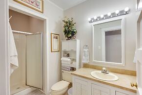 Paris Vacation Rental ~ 15 Mi to Mount Magazine!