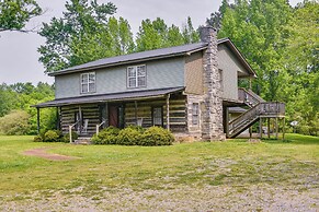 6 Mi to Scottsboro: Pet-friendly Cabin Apt
