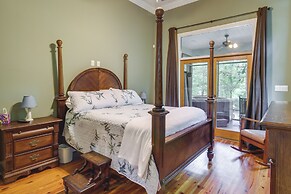 Waterfront Loranger Cottage: Hot Tub, Deck & Grill