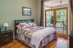 Waterfront Loranger Cottage: Hot Tub, Deck & Grill