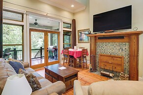 Waterfront Loranger Cottage: Hot Tub, Deck & Grill