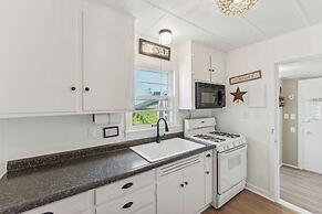 Delavan Retreat w/ Patio on Turtle Lake!