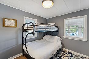 Delavan Retreat w/ Patio on Turtle Lake!