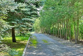 Luxurious Eastport Retreat w/ Private Pool!