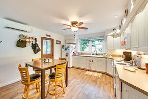 Quaint Elysburg Cottage: Walk to Knoebels Resort!