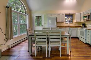 Cozy Bainbridge Retreat w/ Fireplace + Deck!