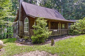 Cozy Bainbridge Retreat w/ Fireplace + Deck!