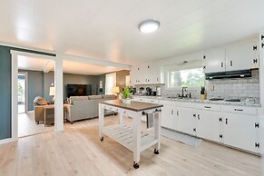 Outdoorsy Oasis w/ Screened Porch in Claremont