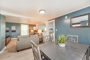 Outdoorsy Oasis w/ Screened Porch in Claremont