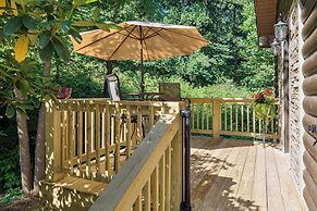Hickory Hideaway: Pet-friendly Haven w/ Fire Pit!