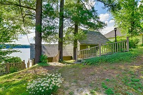 Cozy Cohocton Cottage w/ Private Beach & Deck!