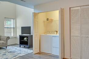 Owings Mills Townhouse: 8 Mi to Liberty Reservoir!