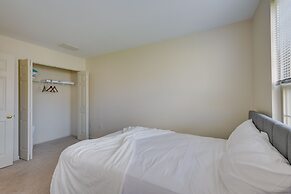 Owings Mills Townhouse: 8 Mi to Liberty Reservoir!