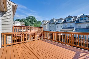 Owings Mills Townhouse: 8 Mi to Liberty Reservoir!