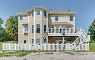 Country Living w/ Spacious Yard: Sibley Home!