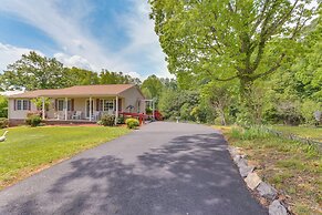Peaceful Chatham Home w/ Grill & Deck