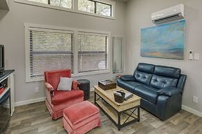 Fishing Pond: Minervas Cottage in West Point!