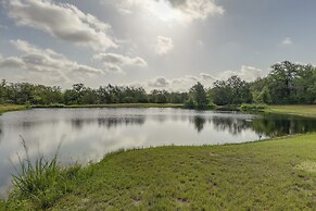 Fishing Pond: Minervas Cottage in West Point!