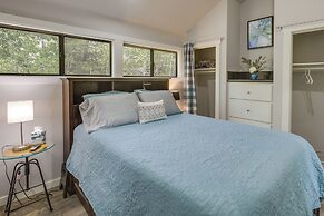 Fishing Pond: Minervas Cottage in West Point!