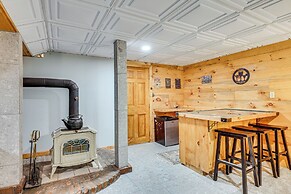 Alexandria Cabin w/ Patio, Grill & Deck