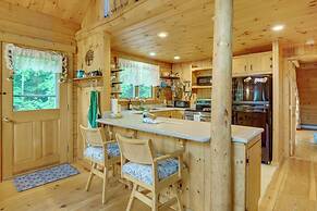 Alexandria Cabin w/ Patio, Grill & Deck