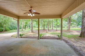 Peaceful Lucedale Hideaway on Private Acerage!