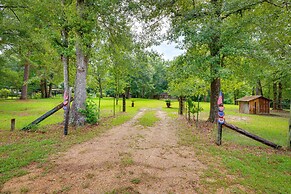 Peaceful Lucedale Hideaway on Private Acerage!