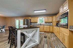 Peaceful Lucedale Hideaway on Private Acerage!