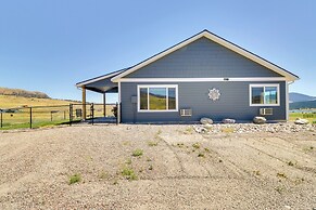 Pet-friendly Elmo Home w/ Mountain & Lake Views!