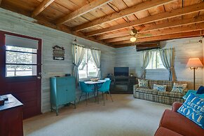 Cozy Beachfront Cottage on Lake Ontario!