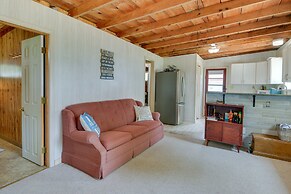 Cozy Beachfront Cottage on Lake Ontario!