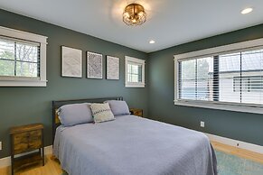 Spacious Lake Ontario Getaway: Steps to Beach!