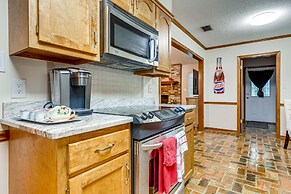 Dog-friendly Alabama Retreat w/ Patio & Fire Pit!