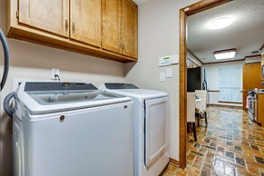 Dog-friendly Alabama Retreat w/ Patio & Fire Pit!