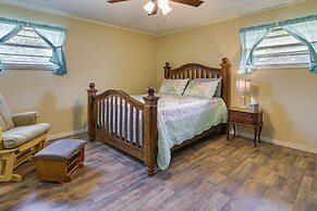 9 Mi to Grove: Home w/ Fire Pit in Southwest City