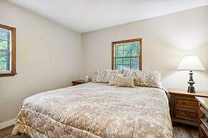 Charming Pocahontas Escape Near Historic Downtown!