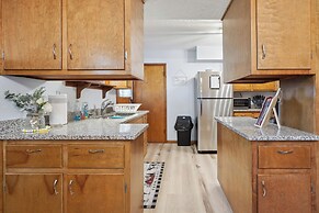 Utica Vacation Home ~ 12 Mi to Denison University!