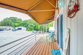 Murphysboro Retreat w/ Deck Near Kinkaid Lake!