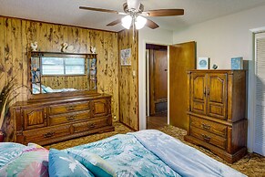 Pet-friendly Cartwright Home w/ Private Backyard!