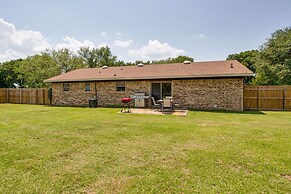 Pet-friendly Cartwright Home w/ Private Backyard!